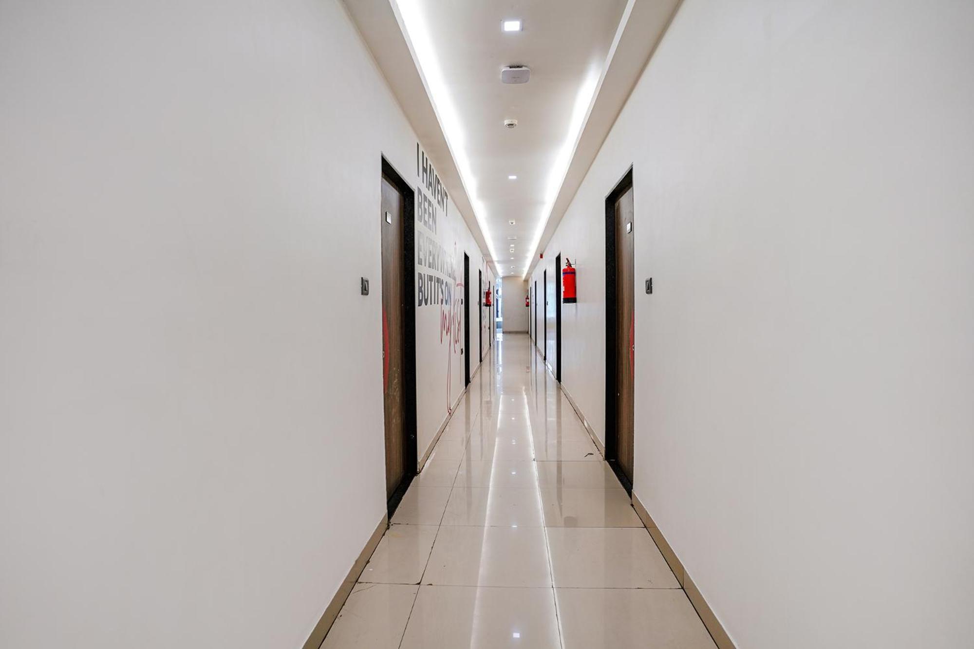 Fabhotel Lotus I Σουράτ Εξωτερικό φωτογραφία