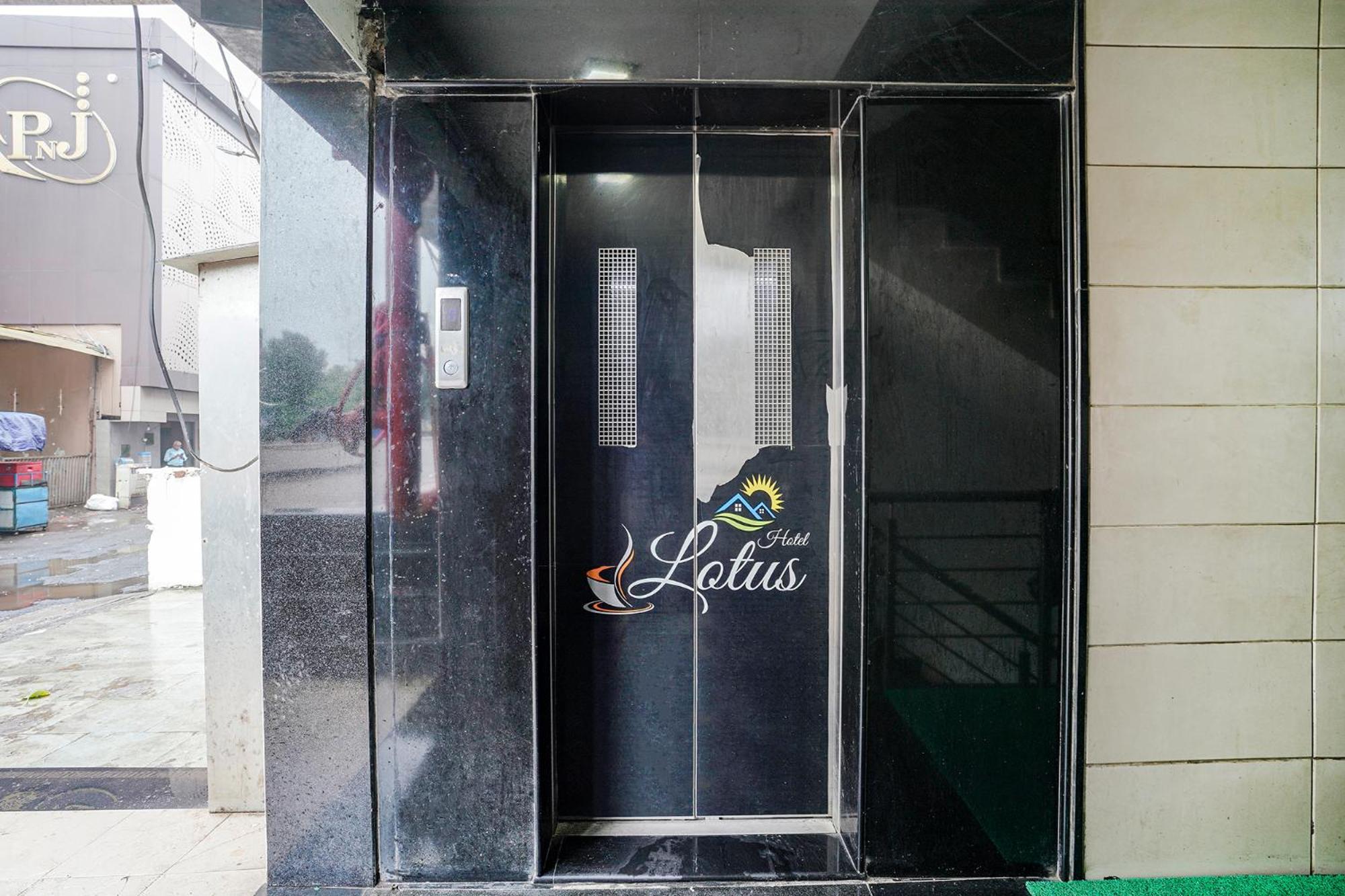 Fabhotel Lotus I Σουράτ Εξωτερικό φωτογραφία